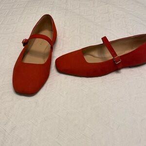 Copper key, red, like new Mary Jane’s